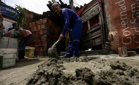 Ong reforma casas de famílias moradoras do Coque