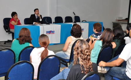 Assembléia dos Assistentes Sociais do INSS realizada em 5 de abril de 2011